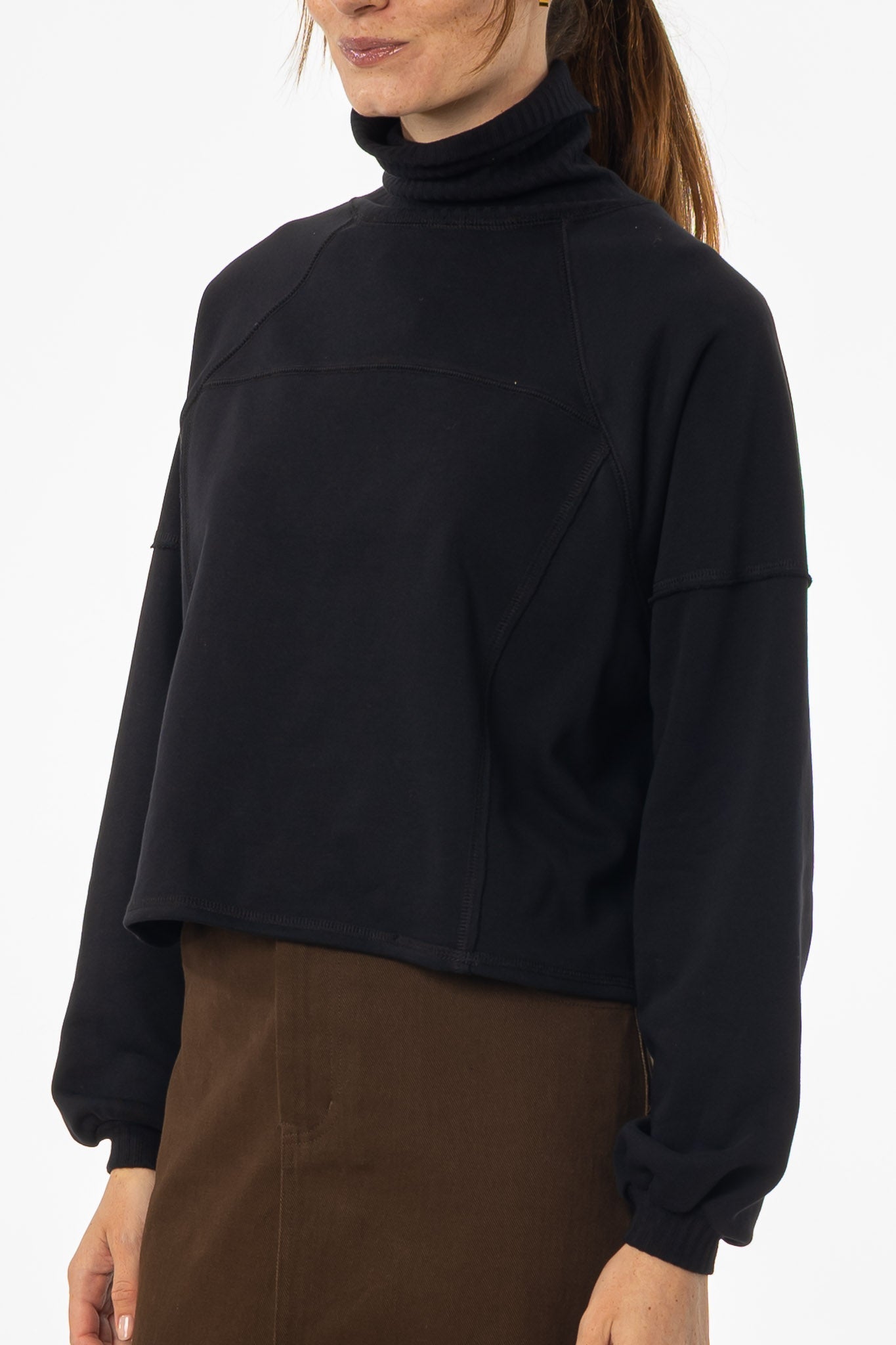 Black Ribbed Turtleneck Sweatshirt